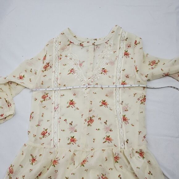 URBAN OUTFITTERS blouse Pins and Needles floral ruffle button top S - Picture 8 of 9